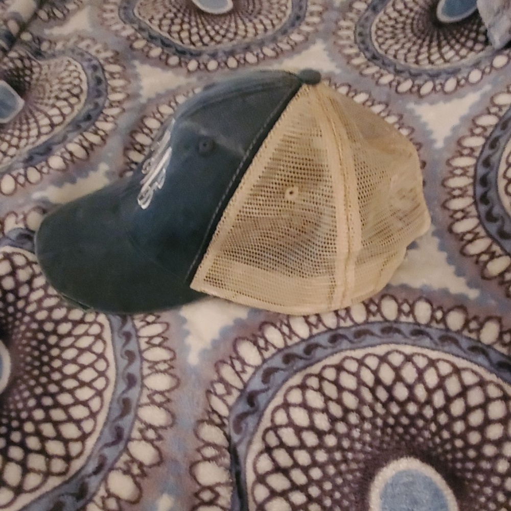 Monogrammed hat - Picture 2 of 2